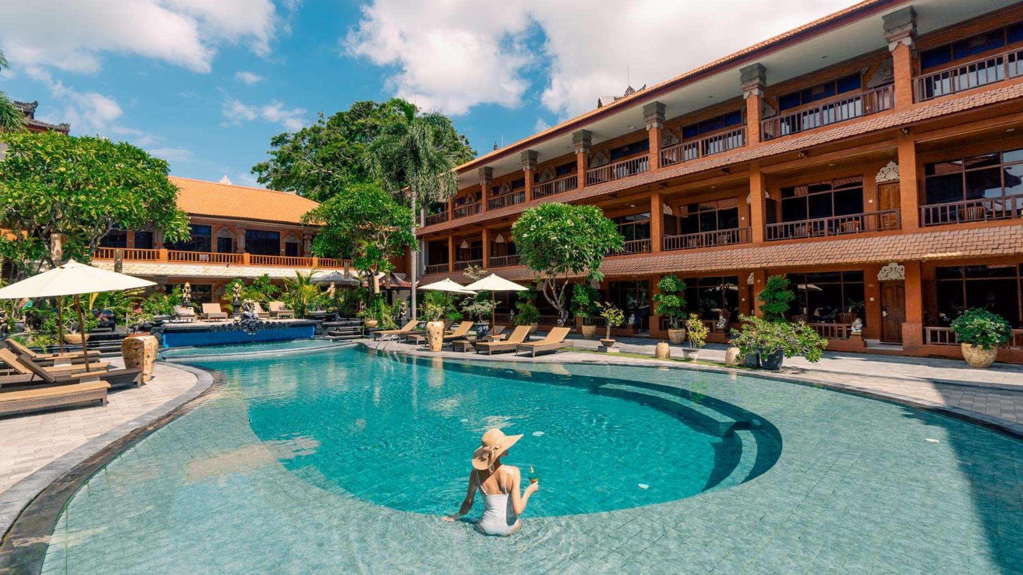 Wina Holiday Villa Kuta  Exterior photo